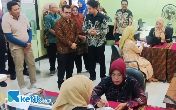 Thumbnail Berita - Puji Sidoarjo Bangun 46 Desa Digital, Wamen Komdigi: Digital Village Adalah Fondasi Digital Nation