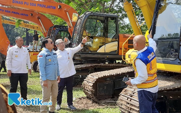 Thumbnail Pemprov Jatim Gelar Apel Pasukan dan Peralatan Penanggulangan Bencana Banjir