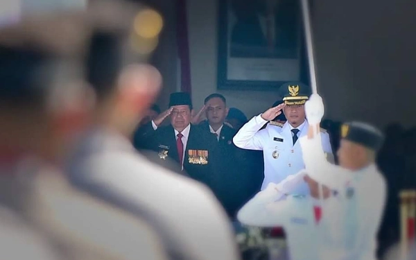 Thumbnail Berita - Ikuti Upacara HUT ke-79 RI di Pacitan, SBY Disambut Berbagai Kesenian