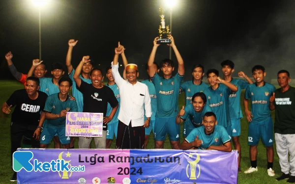 Thumbnail Berita - Diperkuat Pemain Liga 2, Putra Kelapa FC Sukodono Juarai Liga Ramadan 2024