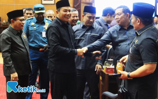 Thumbnail Berita - Temuan BPK soal Pembayaran Tunjangan ASN Cuti dan Kena Sanksi Jadi Sorotan DPRD Sidoarjo