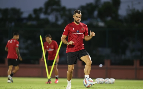 Thumbnail Berita - Jelang Lawan Turkmenistan, Timnas Indonesia Jalani Latihan Perdana di Surabaya