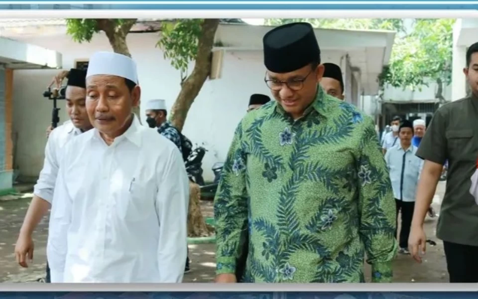 Thumbnail Terus Jalin Silahturahmi, Anies Baswedan Sowan ke Ponpes Genggong 