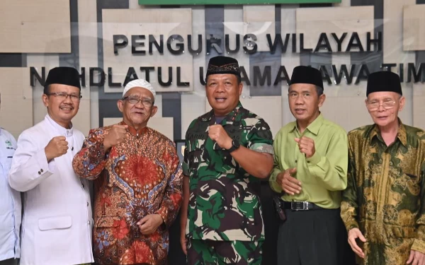 Thumbnail Berita - Pangdam Brawijaya Mayjen Farid Makruf Sowan Kiai NU Jatim