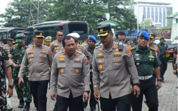 Thumbnail Berita - Kapolda Jatim Cek Langsung Stadion Gelora Delta Sidoarjo