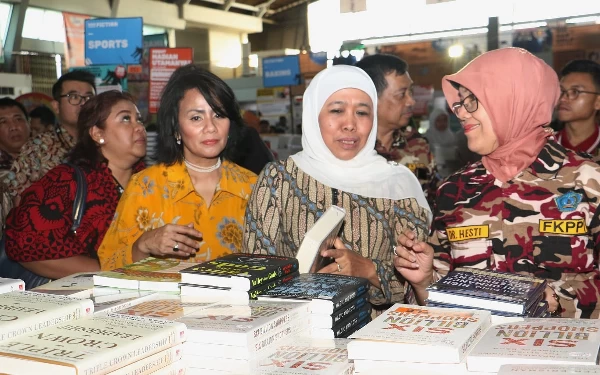 Miliki Jumlah Perpustakaan Terbanyak, Pemprov Jatim Terima Penghargaan dari Perpusnas