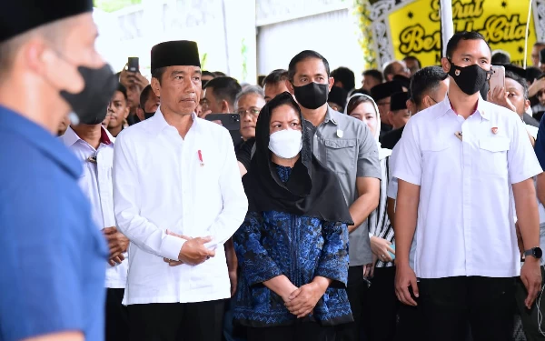 Istri Moeldoko Meninggal, Presiden Jokowi dan Iriana Takziah ke Rumah Duka