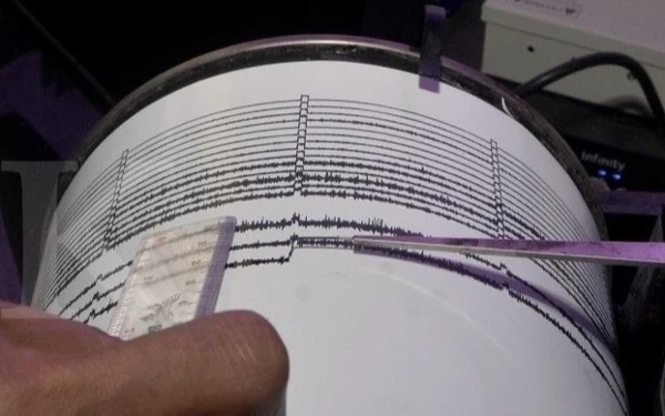 Thumbnail Berita - Gempa Terkini 5,2 M Guncang Kulonprogo DIY