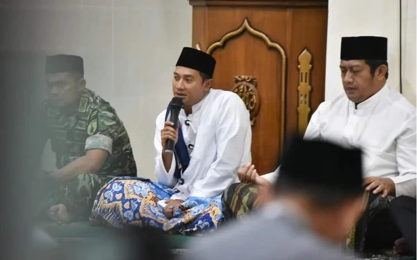 Thumbnail Berita - Safari Ramadan di Ngadirojo, Mas Aji Ajak Tingkatkan Ibadah