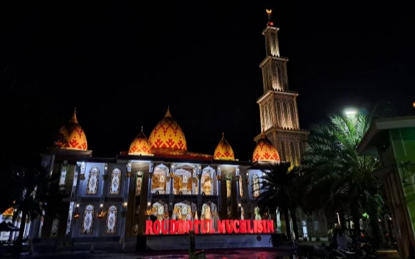 Thumbnail Berita - Mengulik Perjalanan Panjang Masjid Roudhotul Muchlisin Jember