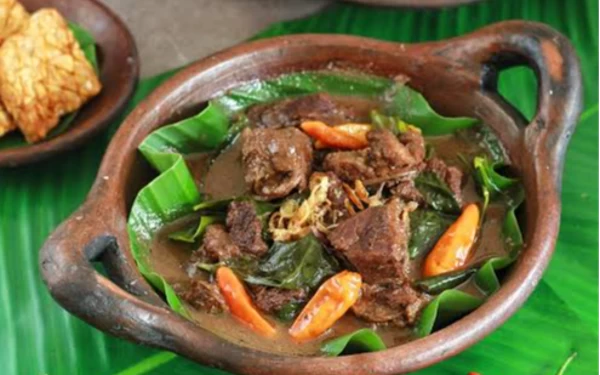 Thumbnail Berita - Pindang Daging Sapi Khas Ponorogo, Hidangan Lebaran Lezat