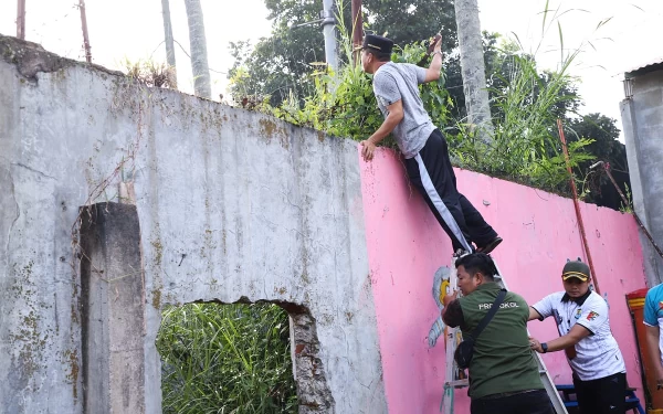 Thumbnail Berita - Warga Komplain Soal Banjir, Bupati Bandung Gercep Ambil Tindakan