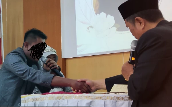 Thumbnail Berita - Napi Perempuan Rutan Magetan Menikahi Kekasih Hati, Simak Mas Kawinnya