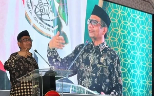 Thumbnail Berita - Mahfud MD Minta Polisi Periksa Denny Indrayana yang Bocorkan Rahasia Negara