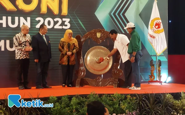 Thumbnail Berita - Khofifah Buka Rakerprov KONI Jatim, Minta Segera Rumuskan DBON Menuju Olimpiade 2044