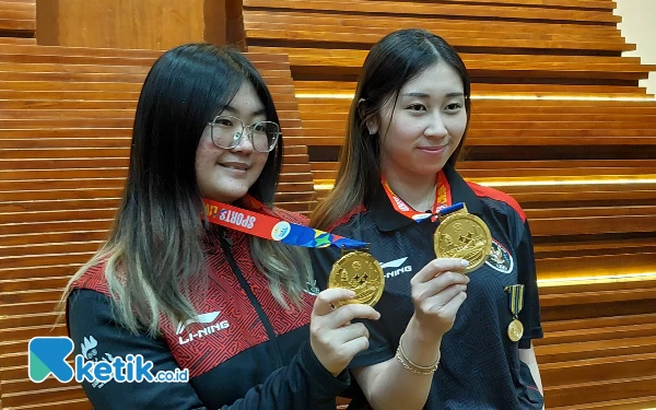 Thumbnail Berita - Mengenal Michelle dan Cindy, Kakak-Beradik Asal Banyuwangi Peraih Emas E-sport SEA Games