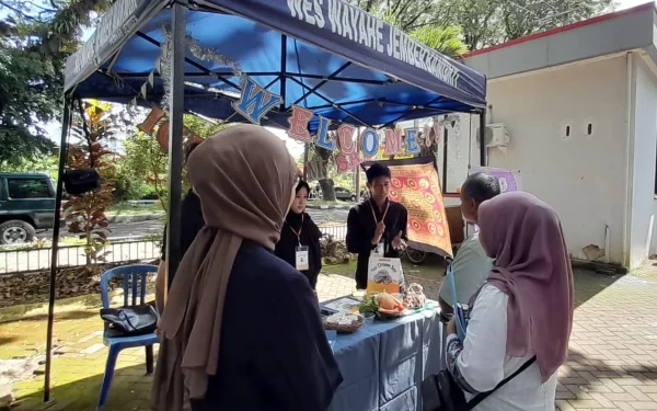 Thumbnail Berita - Mahasiswa Universitas Jember Kembangkan Produk Lokal Jadi Naik Kelas