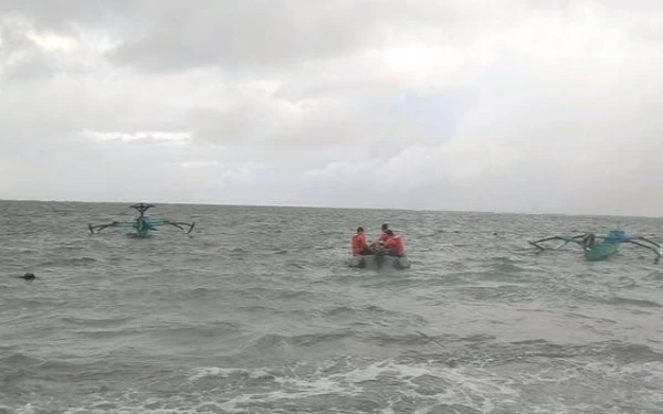 Thumbnail Berita - 3 Bule Terseret  Ombak Pantai Nunggalan Bali, 1 Meninggal