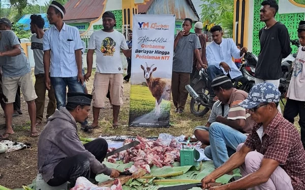 Yatim Mandiri Distribusikan Daging Kurban ke 5.535 Jiwa di NTT