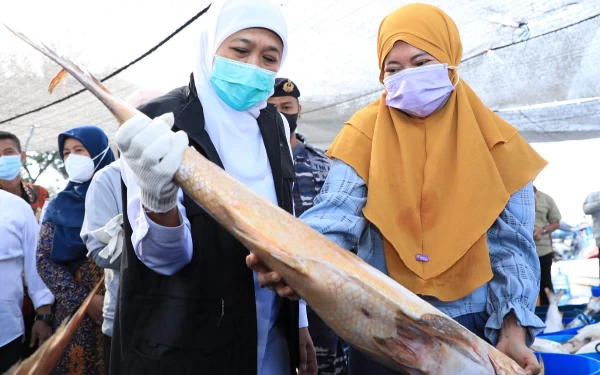 Thumbnail Peringatan Hari Laut Nasional, Khofifah Tekankan Pelestarian Ekosistem Laut