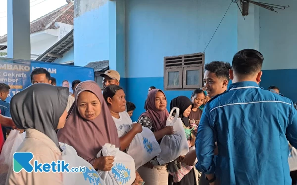 Thumbnail Gekrafs Jember Hadir di Tengah Masyarakat, Gelar Bazar Sembako Murah