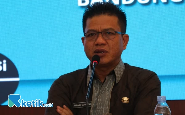 Thumbnail Berita - Bupati Bandung Salurkan Bonus Produksi Panas Bumi Rp 18 Miliar untuk 48 Desa