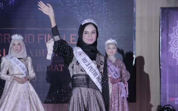 Thumbnail Rina Mariana, Regional Director Putri Hijabfluencer Jawa Barat 2023