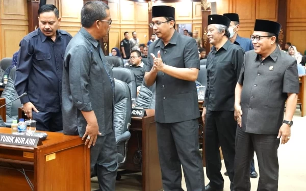 Thumbnail Berita - Soal Nasib Tenaga Honorer Sidoarjo, Bupati Muhdlor Patuhi Pemerintah Pusat