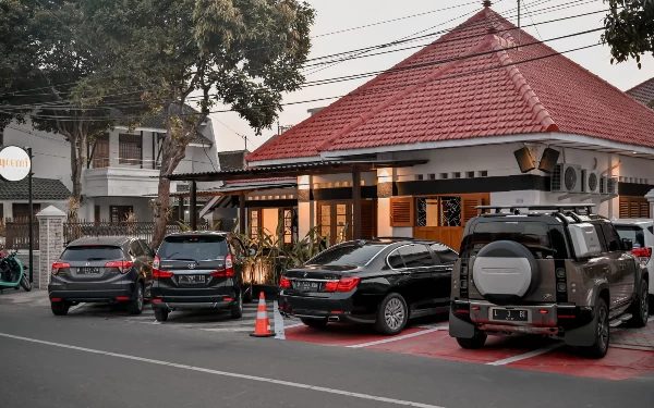 Thumbnail Berita - Yoemi Cafe & Resto, Tempat Hangout Nyaman Ala Rumah Sendiri