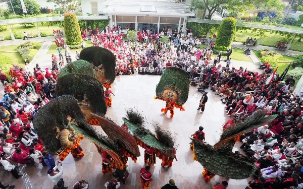 Thumbnail Berita - Menko PMK Serahkan Dokumen Reog Ponorogo untuk Disidangkan UNESCO sebagai Warisan Budaya Tak Benda