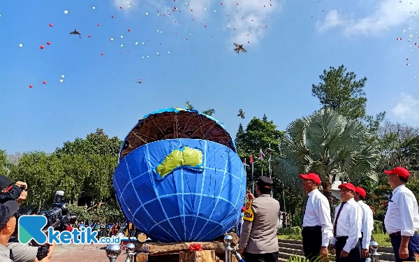 Usung Green Campus, Pesmaba UMM Bebaskan Ratusan Burung Emprit