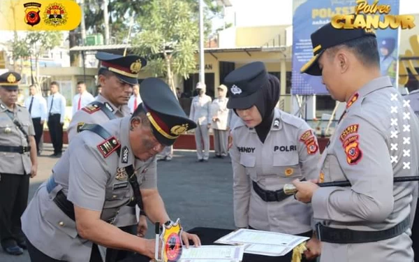 Thumbnail Berita - Kapolres Cianjur Laksanakan Sertijab Kasat Polair dan Kapolsek