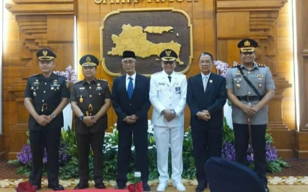 Thumbnail Berita - Sah! Bambang Soekwanto Dilantik Jadi Pj Bupati Bondowoso