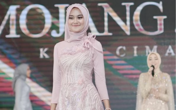 Thumbnail Berita - Pesona Az-Zahra Siti Pathonah, Mojang Pinilih Kota Cimahi 2022