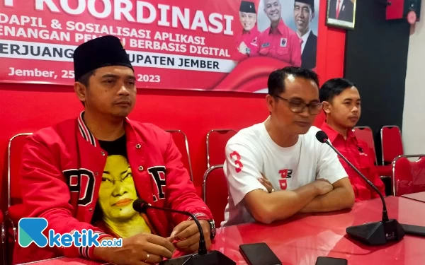 Thumbnail Berita - PDIP Jember Optimistis Pasangan Ganjar-Mahfud MD, Targetkan Menang 60 Persen