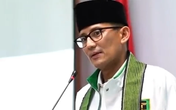 Thumbnail Berita - Tak Terlihat di Pendaftaran Ganjar-Mahfud, Kemana Sandiaga Uno?