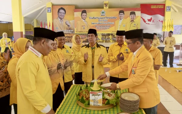 Thumbnail Berita - Menargetkan Tujuh Kursi di DPRD, Ini Yang Dilakukan DPD Golkar Lumajang