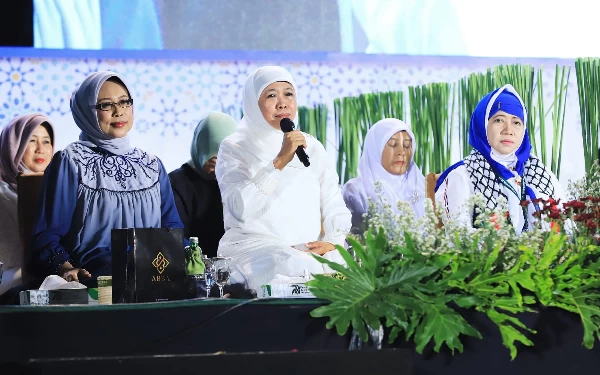 Thumbnail Berita - Ratusan Ribu Warga Ikuti Parade Selawat di Peringatan HSN 2023