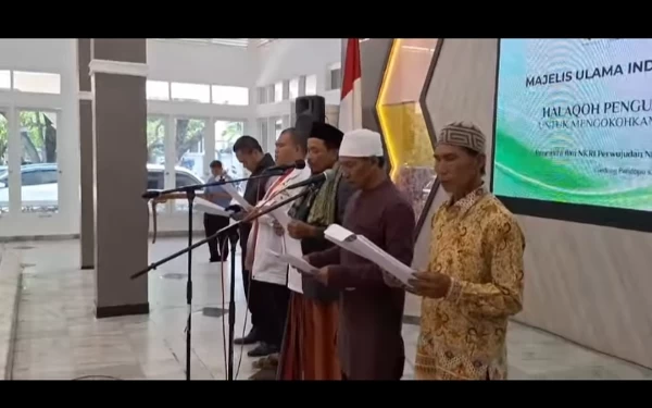 Disaksikan MUI dan Pemkab Garut, Eks NII Ikrar Setia pada NKRI