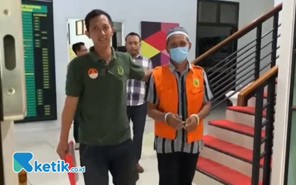 Thumbnail Berita - Kejari Bondowoso Kembali Tetapkan Tersangka Dugaan Korupsi Traktor Bantuan Kementan RI