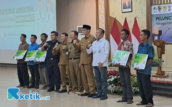 Thumbnail Berita - Baru 20 Ribu Buruh Tani Tembakau Jember Terlindungi BPJS Ketenagakerjaan