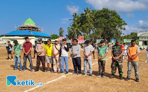 Thumbnail Berita - Lanjutan Turnamen Piala Bupati Halsel Zona II Obi, Warga Doakan Almarhum Bupati Usman Sidik