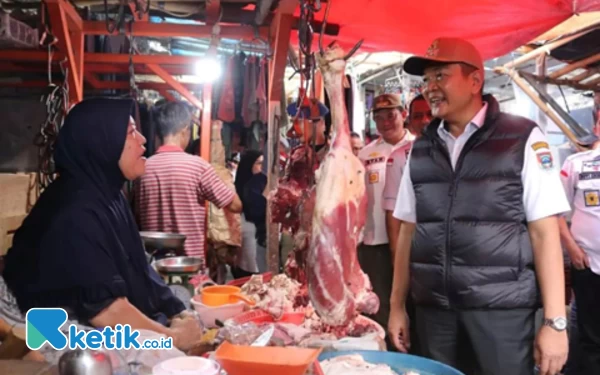 Thumbnail Kendalikan Inflasi dan Dengarkan Aspirasi, Pj Wali Kota Pagaralam Tinjau Pasar Tradisional