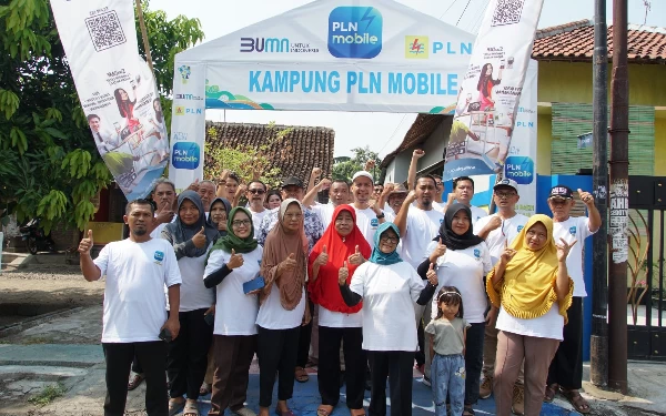 Thumbnail Manfaatkan Fitur Promo, PLN Gagas Program Kampung PLN Mobile