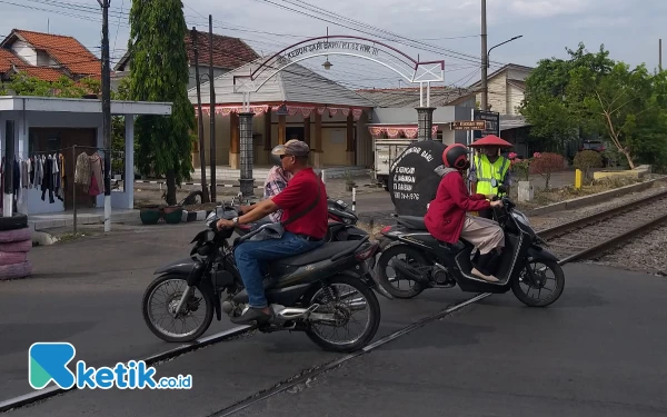 Thumbnail Waspada! Ada 5 Perlintasan Tak Berpalang Pintu di Kota Surabaya