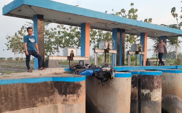 Thumbnail Berita - Gagal Seberangi DAM Sungai, Pria asal Gedangan Ditemukan Tewas Mengambang