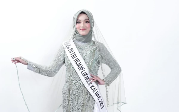 Thumbnail Elma Tri Mulyani, Runner Up 2 Putri Hijabfluencer Kalbar 2023 Ajak Perempuan Raih Cita-Cita