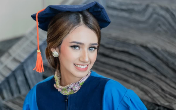 Thumbnail Nabilah Vadaq, Finalis None Jakarta Utara 2023 Ungkap Pentingnya Pendidikan