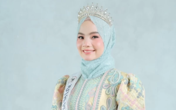 Thumbnail Berita - Mengenal Athina Ibanez Oktaviolla, Winner Putri Hijabfluencer Indonesia 2023, Yuk Kepoin!