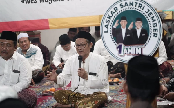 Thumbnail Berita - Laskar Santri Jember Dukung AMIN, Kiai Lirboyo: Sudah Saatnya Santri-Umat Islam Bersatu